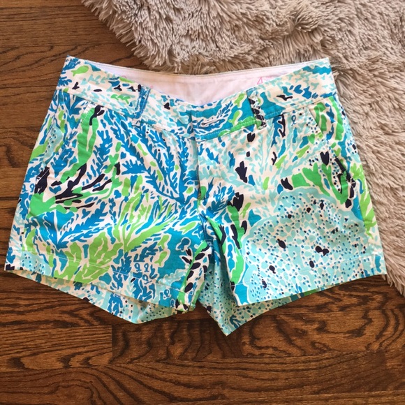 Lilly Pulitzer Pants - Lilly Pulitzer Callahan Shorts (EUC)